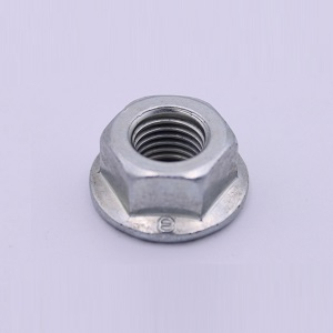 ����� NISSAN